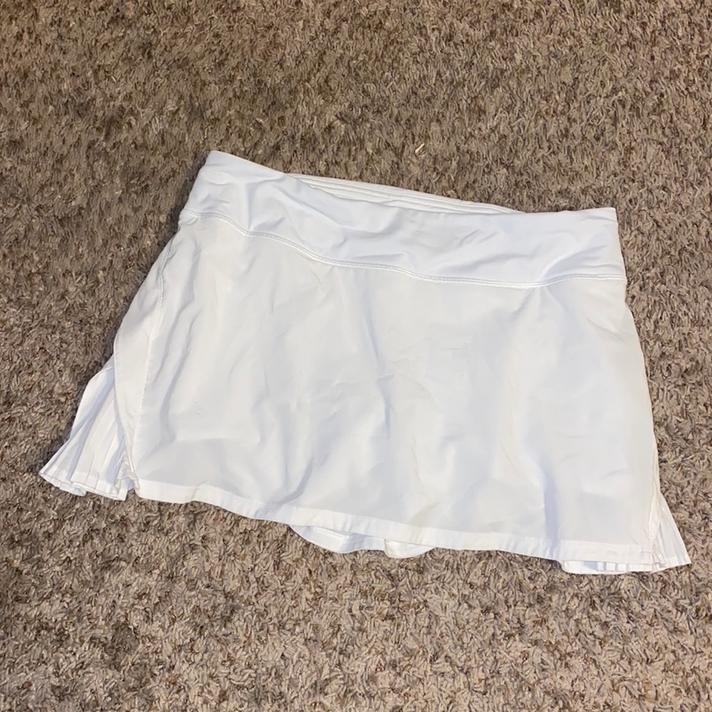 Lululemon Play Off The Pleats skirt